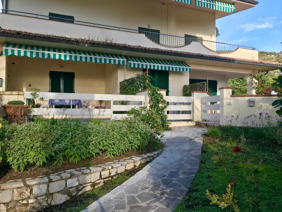Beach Apartments Isola D'Elba ポルトフェッラーイオ エクステリア 写真